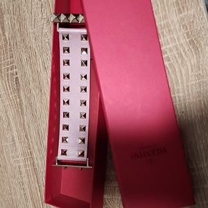 Valentino Rockstud bracelet blush